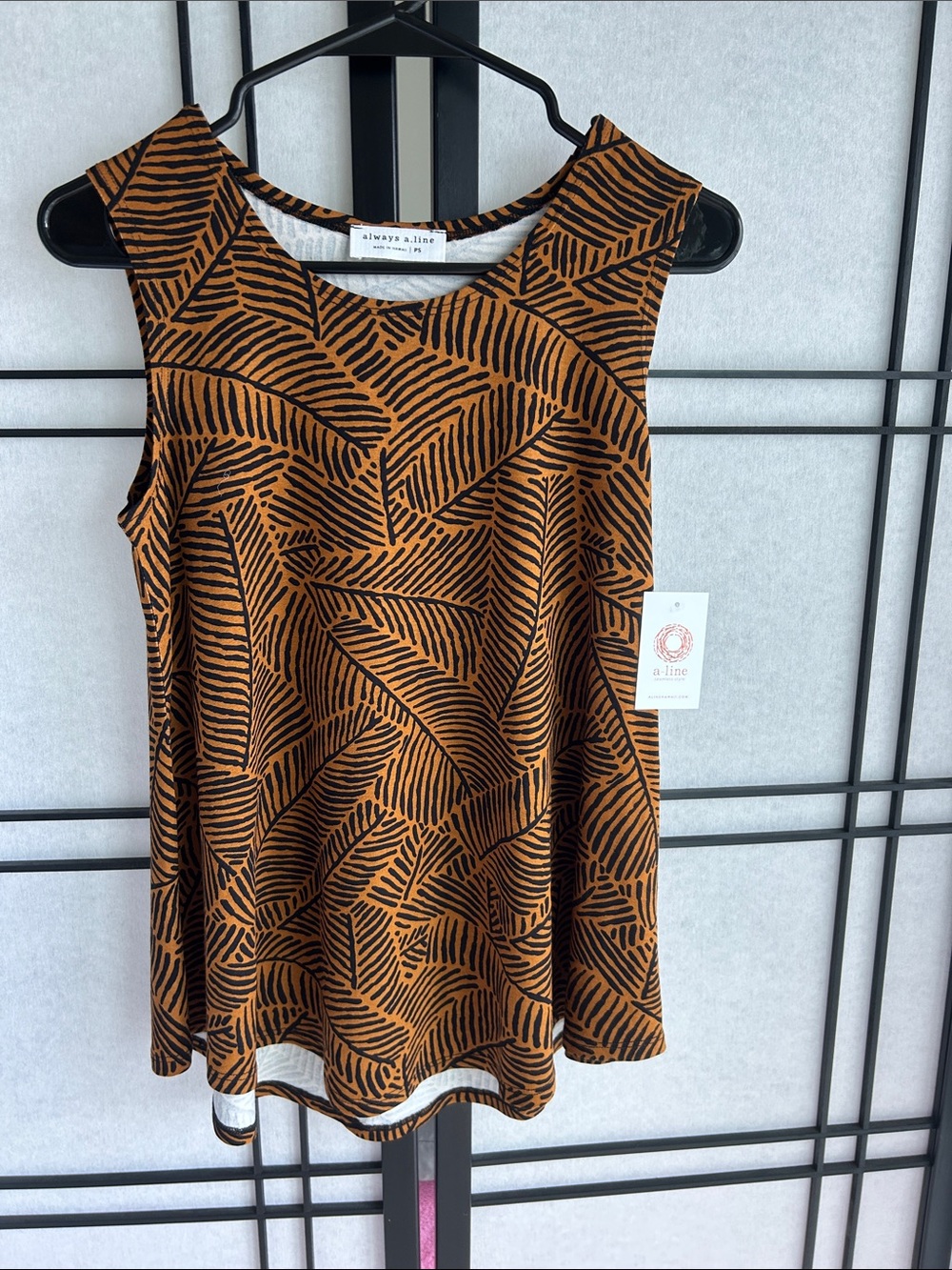 NWT Always A-line Hawaii Women's Brown Leaf-Print Sleeveless Top